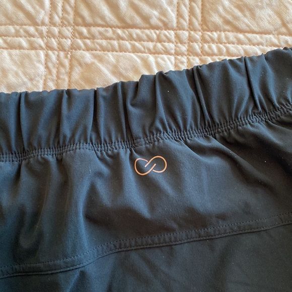 Calia By Carrie Underwood Skort size medium - Picture 5 of 7